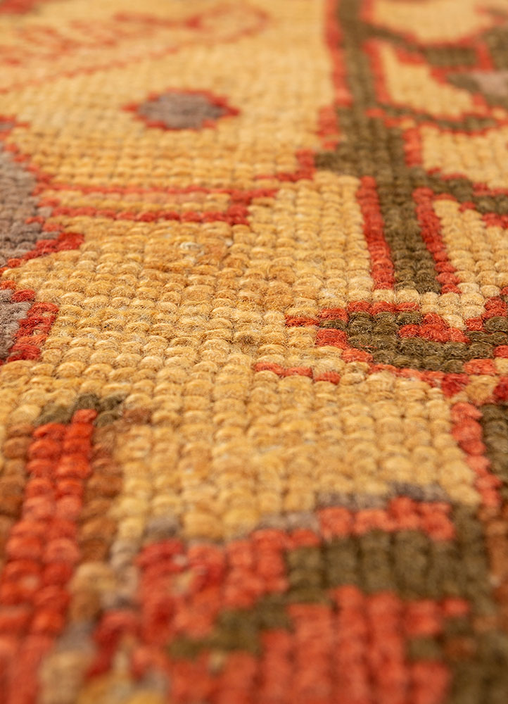 aalam gold wool hand knotted Rug - CloseUp