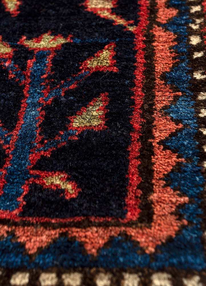 aalam blue wool hand knotted Rug - CloseUp