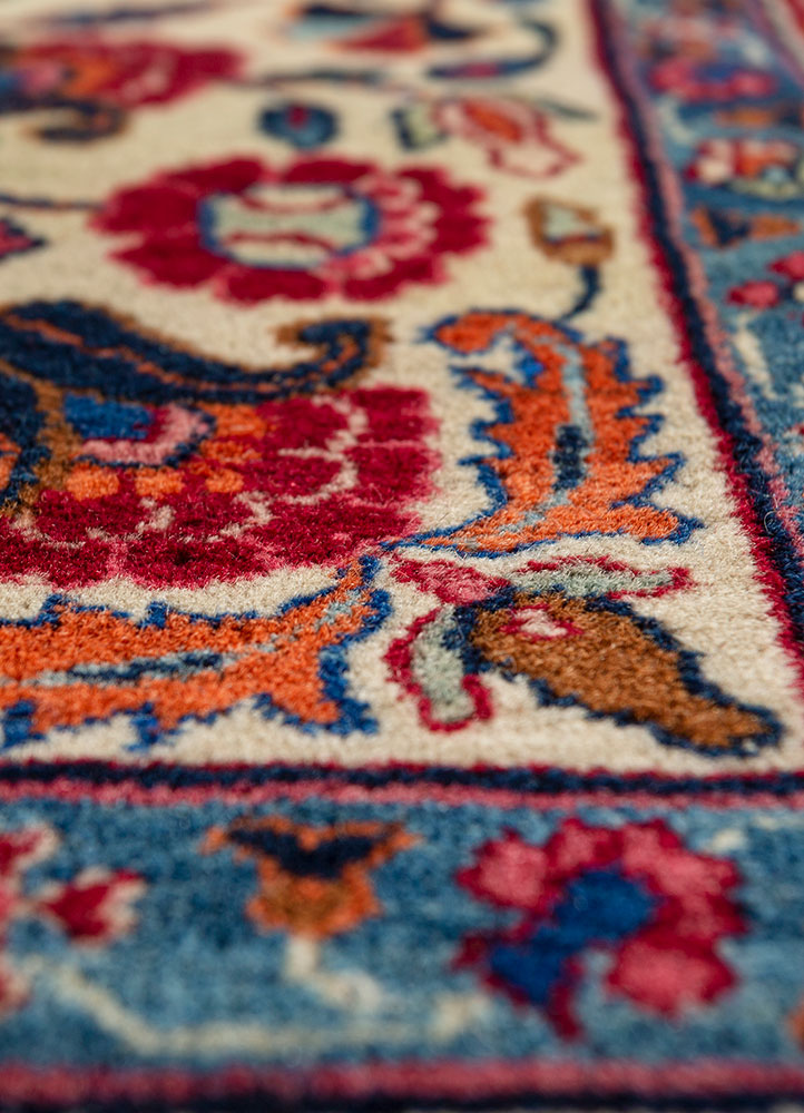 aalam ivory wool hand knotted Rug - CloseUp