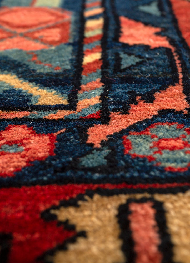 kiaan blue wool hand knotted Rug - CloseUp