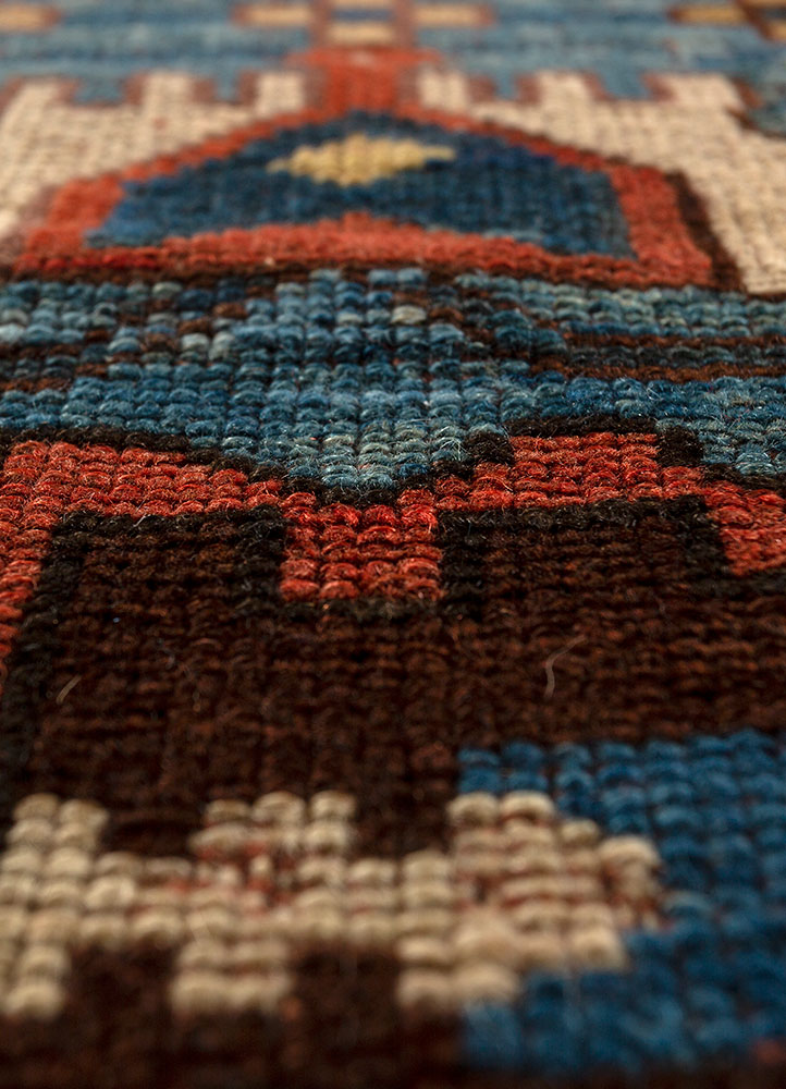 kiaan blue wool hand knotted Rug - CloseUp