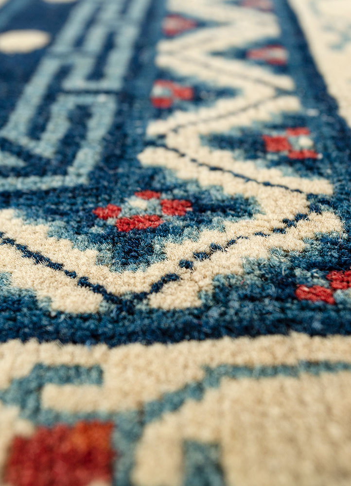 pechino ivory wool hand knotted Rug - CloseUp