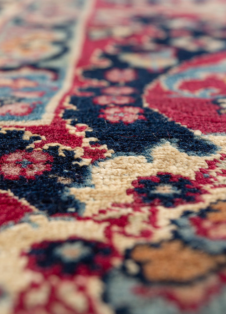 aalam ivory wool hand knotted Rug - CloseUp