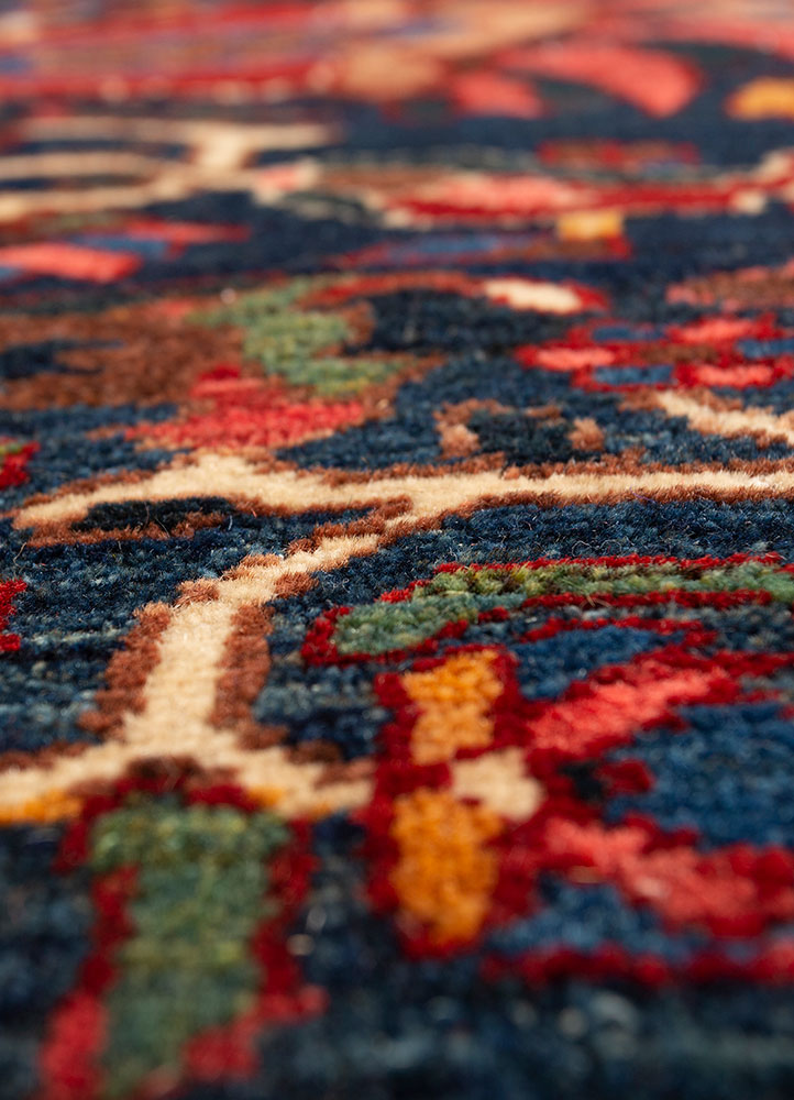 aalam grey and black wool hand knotted Rug - CloseUp