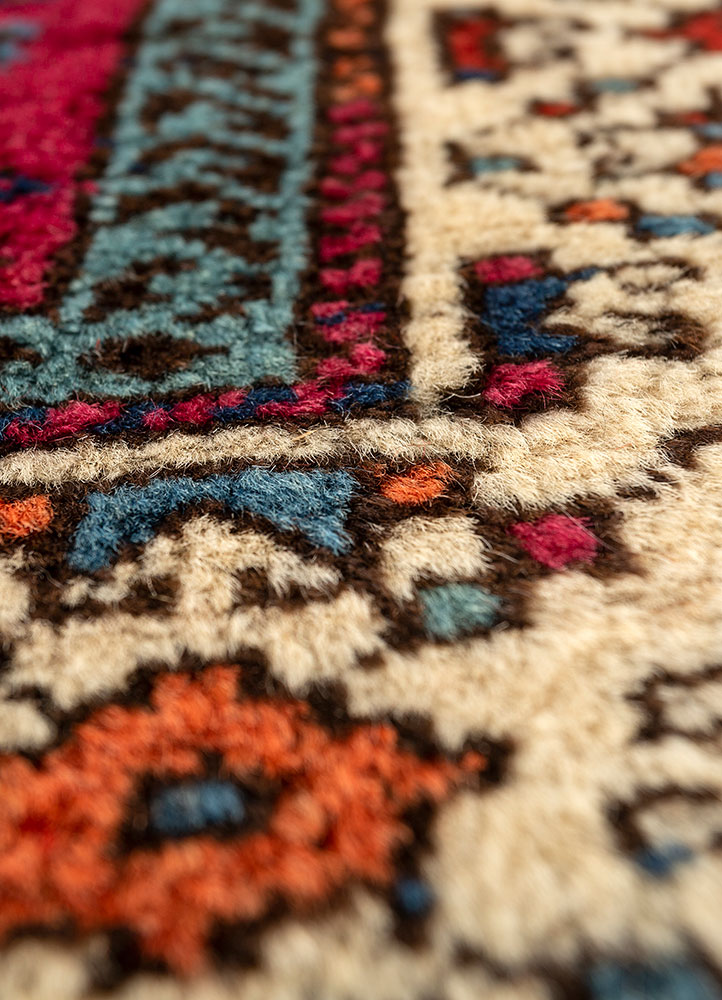 kiaan pink and purple wool hand knotted Rug - CloseUp