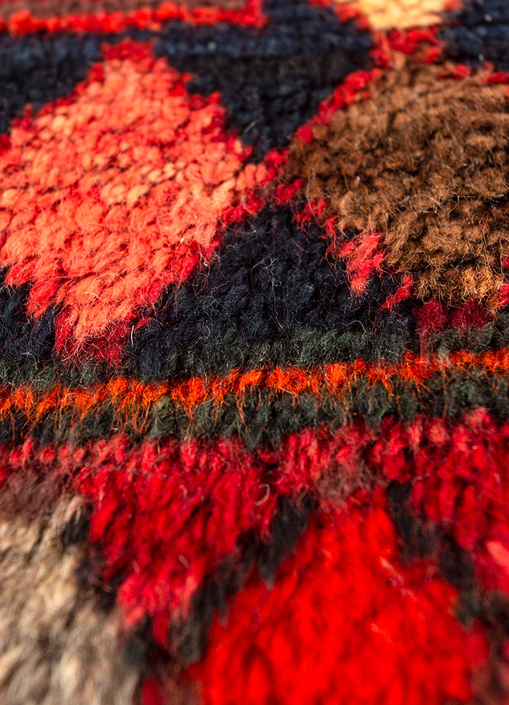 kiaan red and orange wool hand knotted Rug - CloseUp