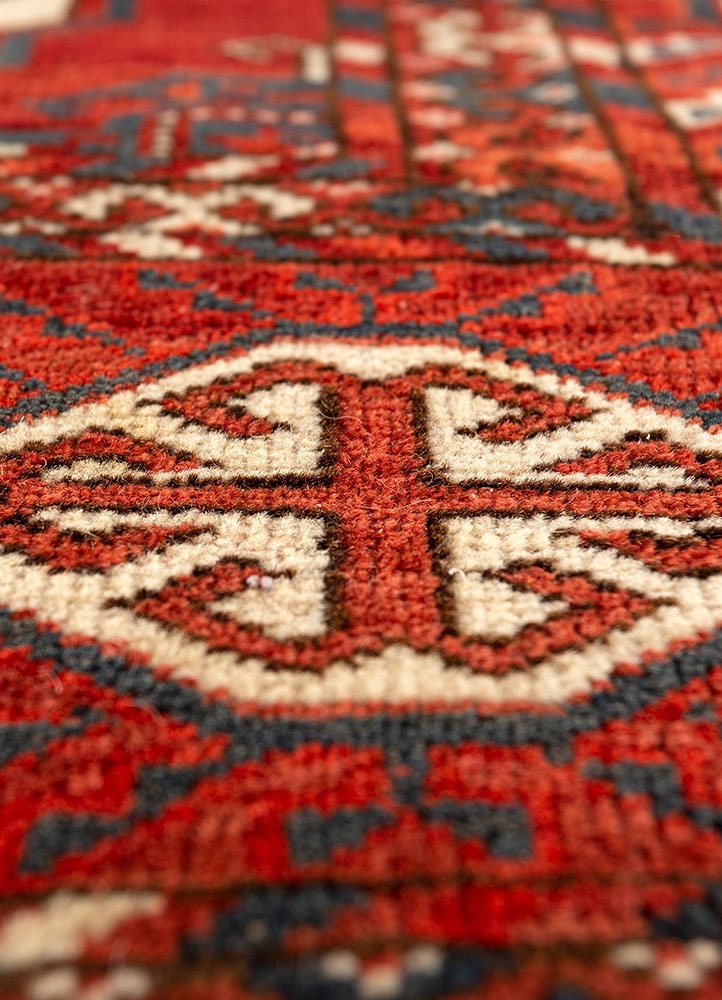 kiaan red and orange wool hand knotted Rug - CloseUp