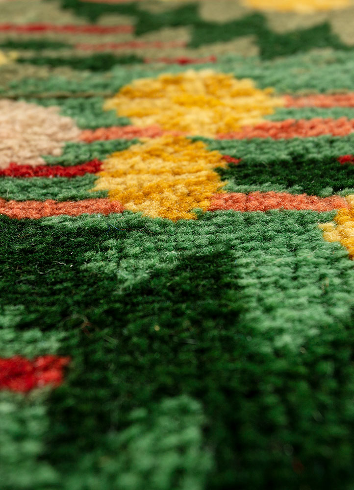 aalam green wool hand knotted Rug - CloseUp