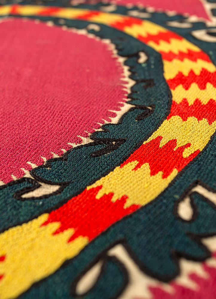 tapestry pink and purple wool flat weaves WALL ART & TAPESTRY - CloseUp