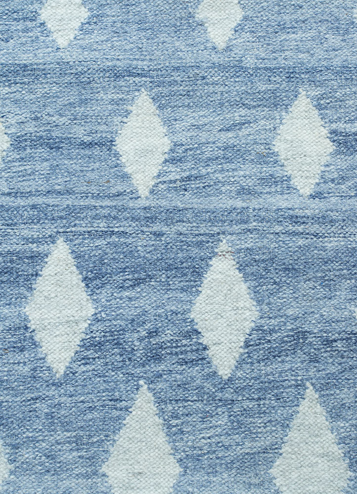 indusbar ivory polyester flat weaves Rug - CloseUp