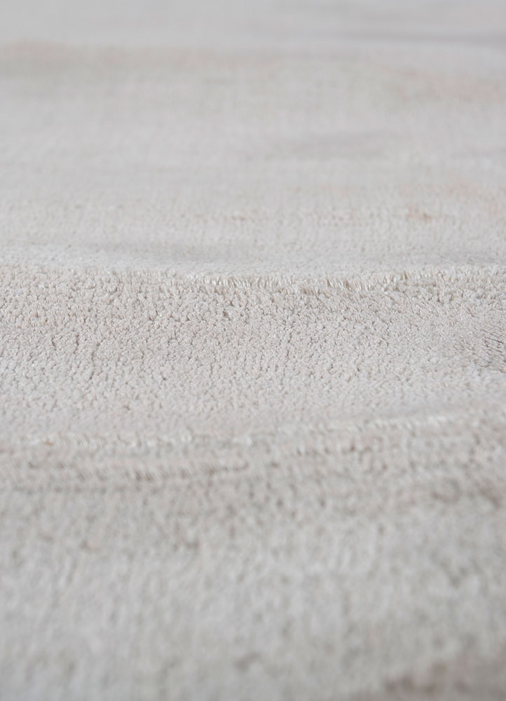 basis beige and brown viscose hand loom Rug - CloseUp