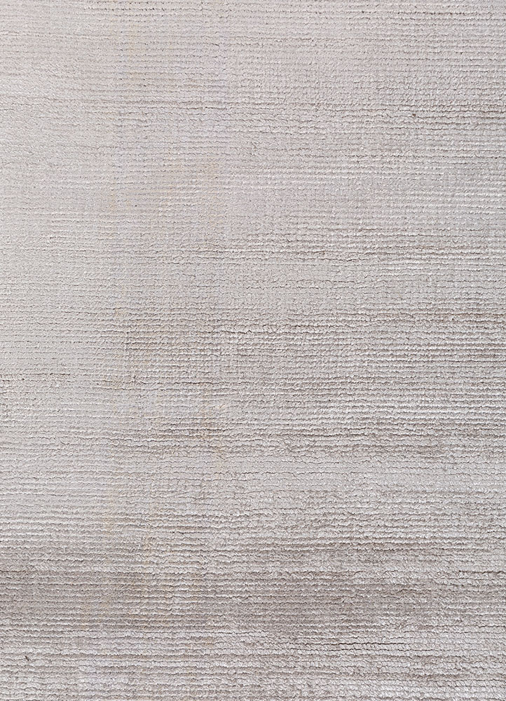 saga grey and black viscose hand loom Rug - CloseUp