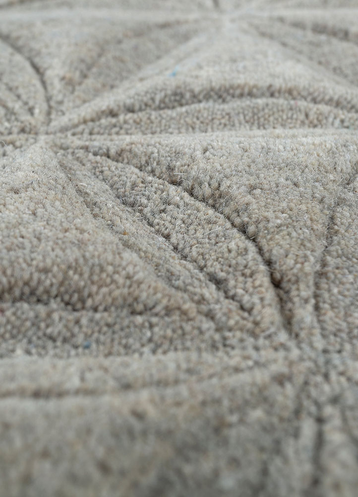 basis beige and brown wool hand loom Rug - CloseUp