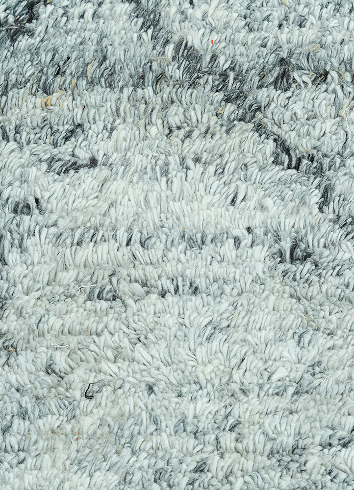 zuri blue polyester hand knotted Rug - CloseUp