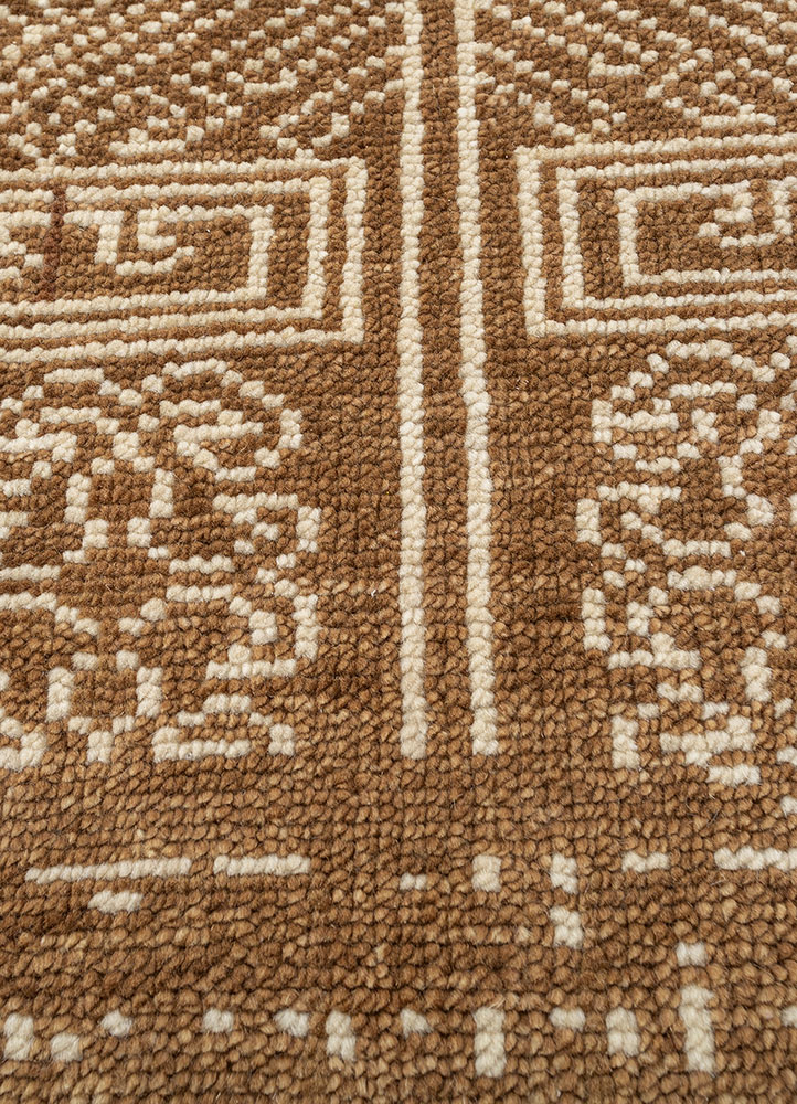 thyme red and orange wool hand knotted Rug - CloseUp