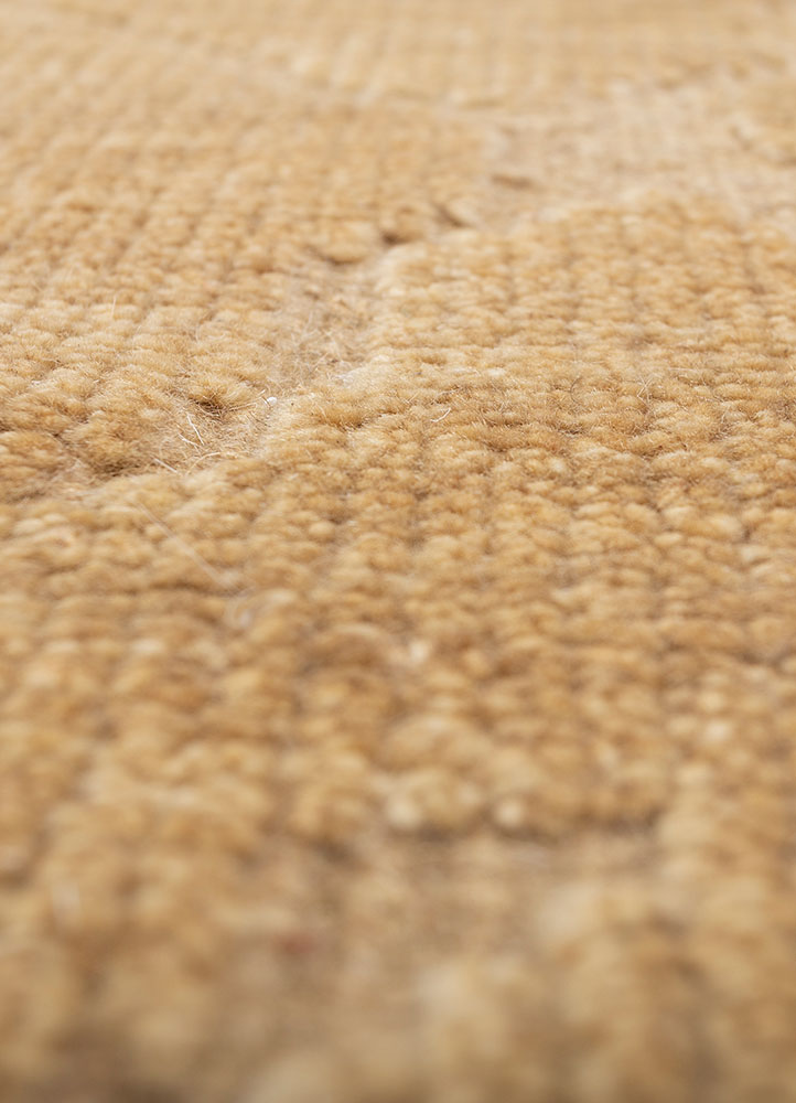 zuri beige and brown wool hand knotted Rug - CloseUp
