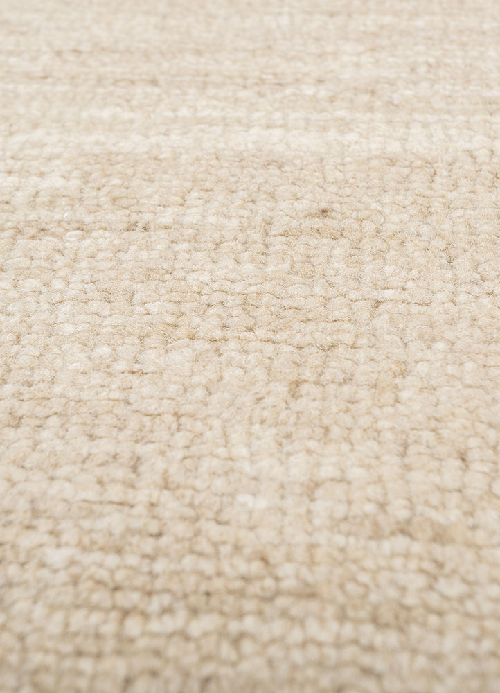 manifest beige and brown wool hand knotted Rug - CloseUp