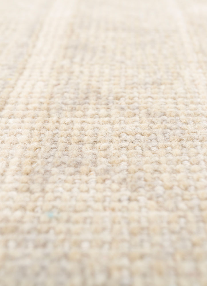 thyme ivory wool hand knotted Rug - CloseUp