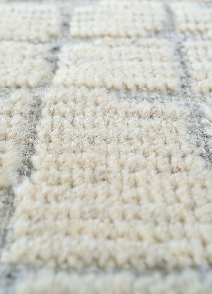 thyme ivory wool hand knotted Rug - CloseUp