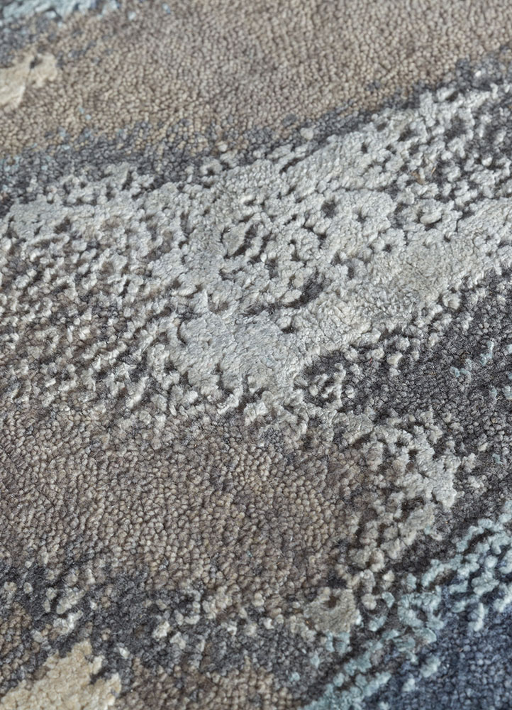 entropy grey and black wool and silk hand knotted Rug - CloseUp