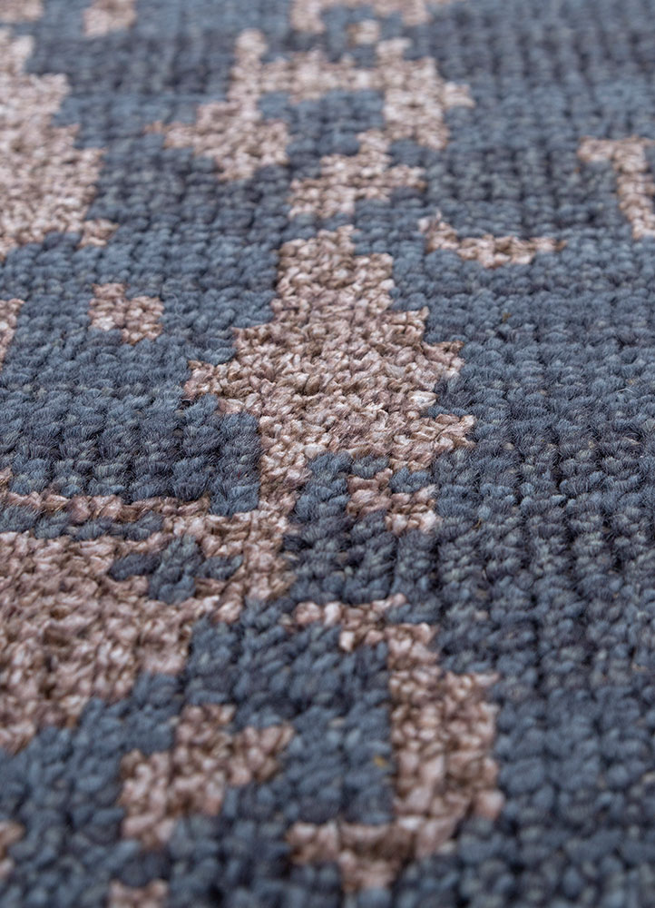 pansy blue wool and viscose hand knotted Rug - CloseUp