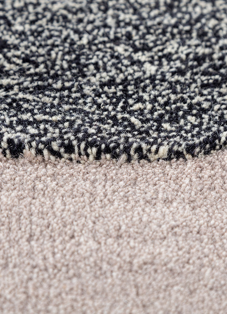 white noise beige and brown wool hand tufted Rug - CloseUp