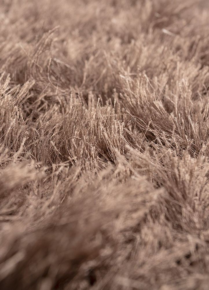 basis beige and brown polyester shag Rug - CloseUp