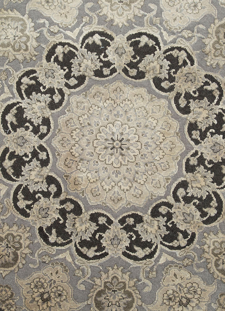 aurora grey and black wool and silk hand knotted Rug - CloseUp