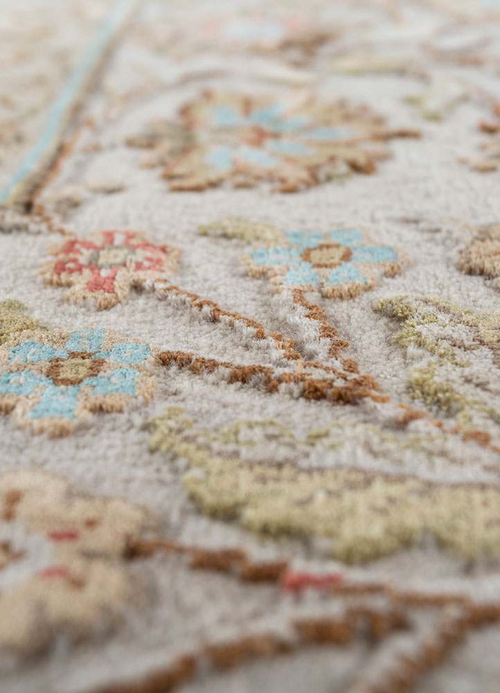 aurora blue wool and silk hand knotted Rug - CloseUp