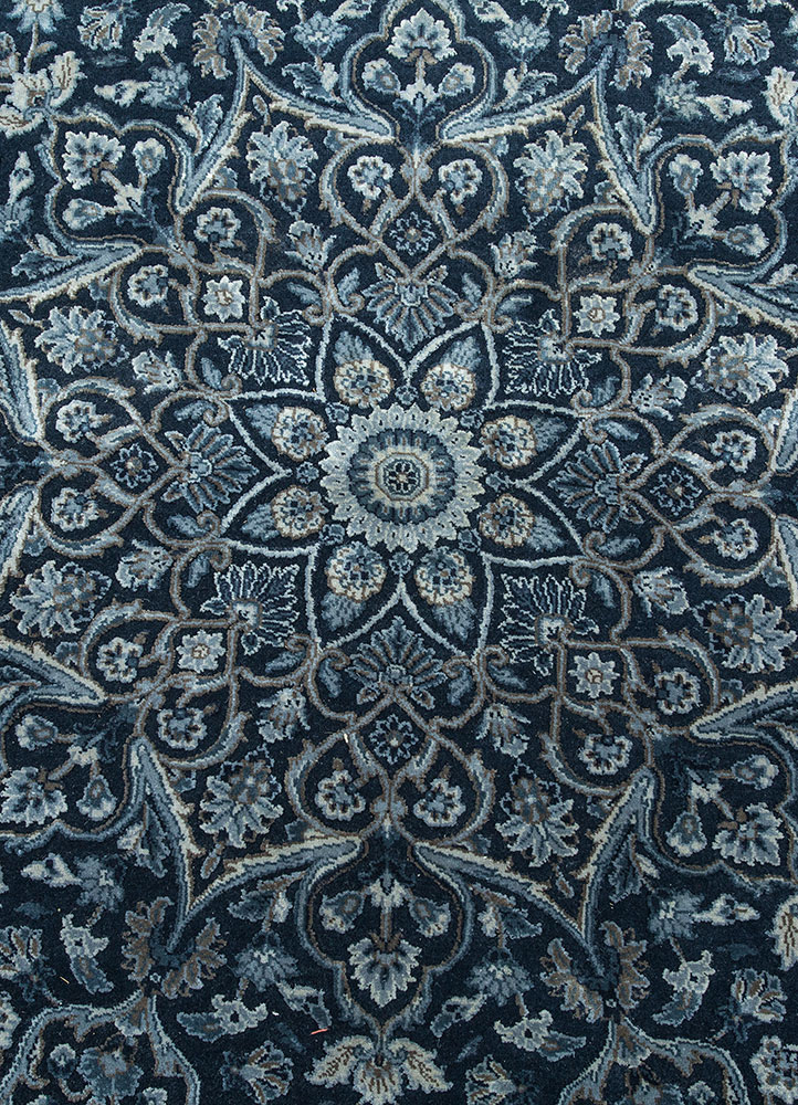 aurora blue wool and silk hand knotted Rug - CloseUp