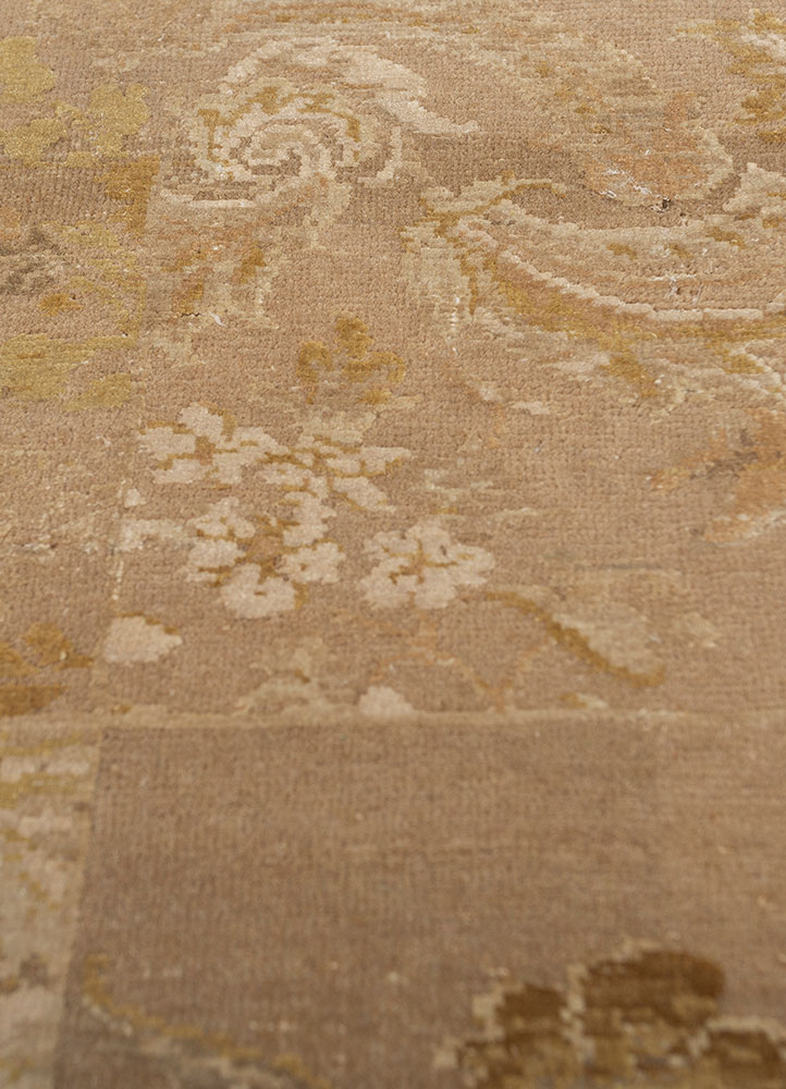 aurora beige and brown wool and silk hand knotted Rug - CloseUp