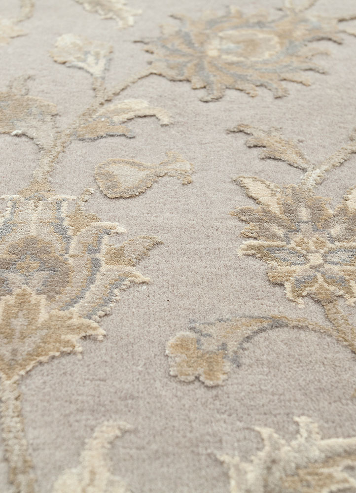 aurora grey and black wool and silk hand knotted Rug - CloseUp