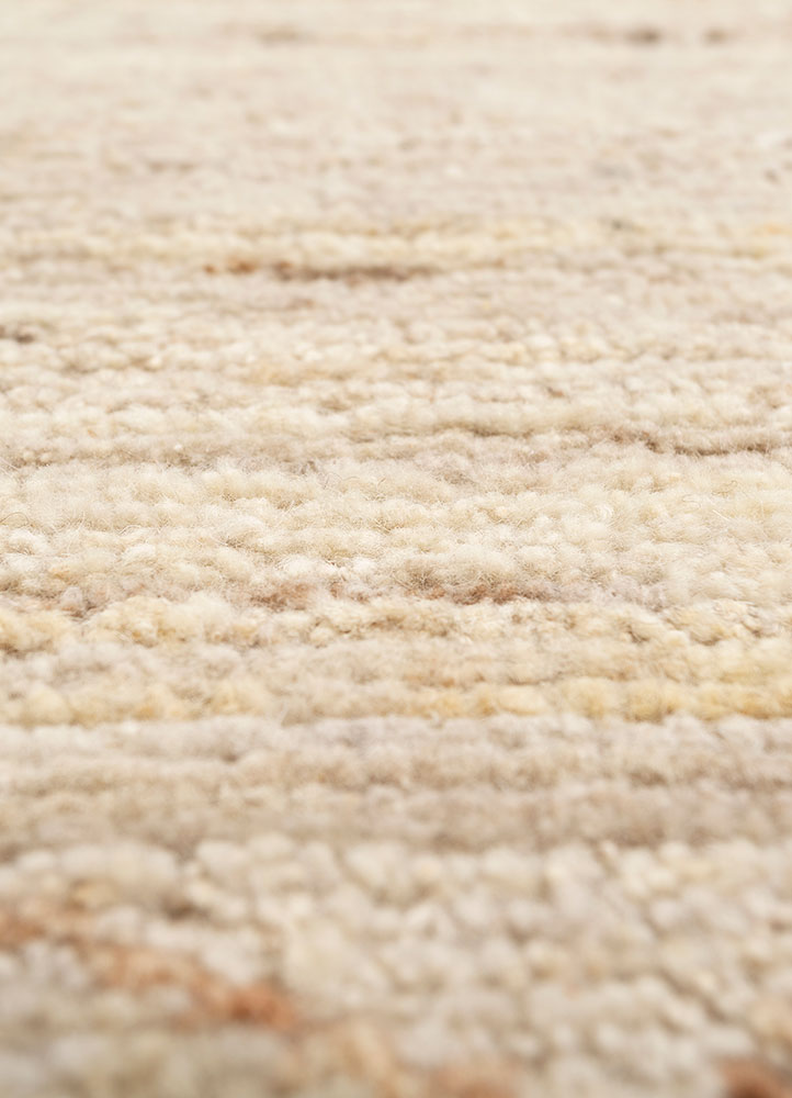 manifest ivory wool hand knotted Rug - CloseUp
