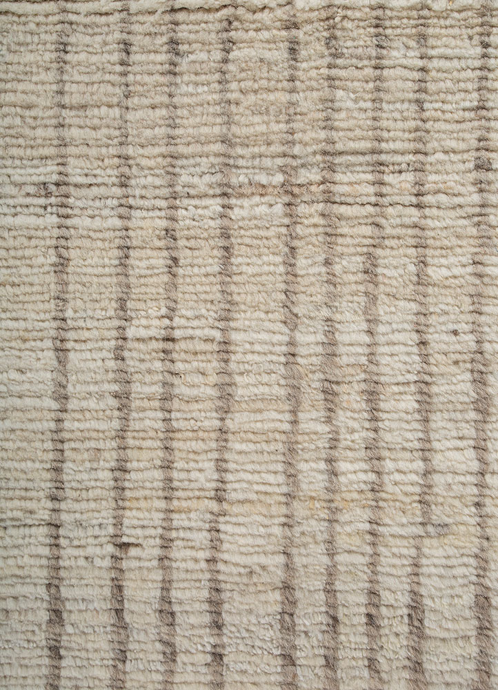 manifest ivory wool hand knotted Rug - CloseUp