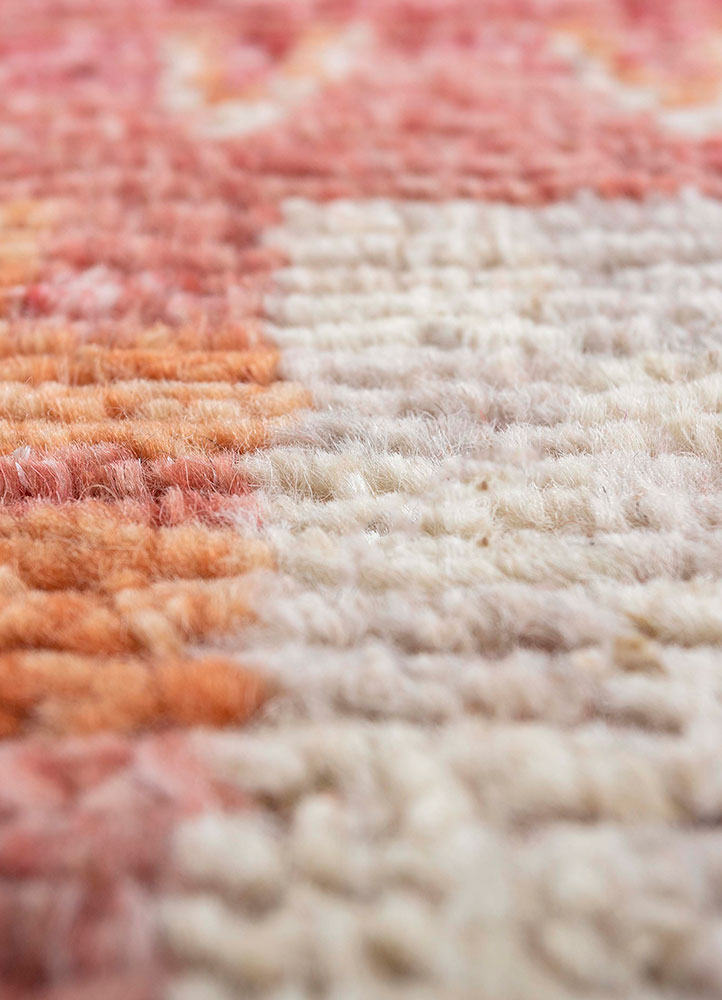 manifest red and orange wool hand knotted Rug - CloseUp
