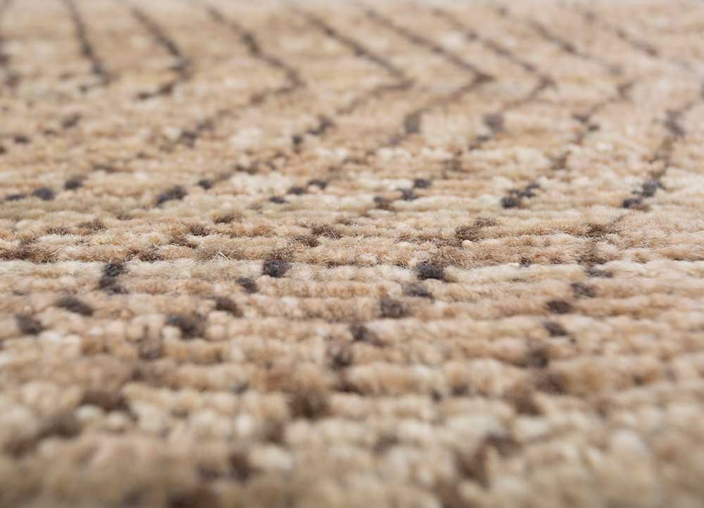 manifest beige and brown afghan wool hand knotted Rug - CloseUp