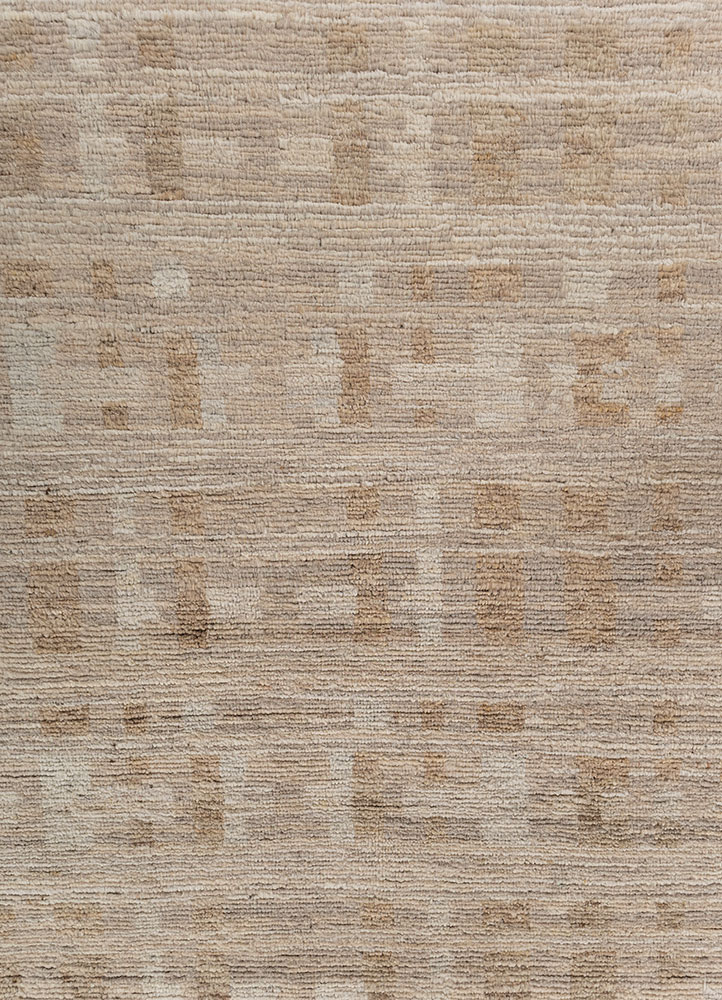 manifest beige and brown wool hand knotted Rug - CloseUp