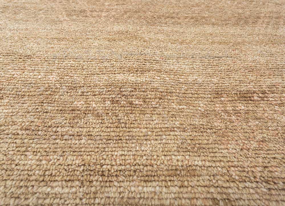 aprezo beige and brown wool hand knotted Rug - CloseUp