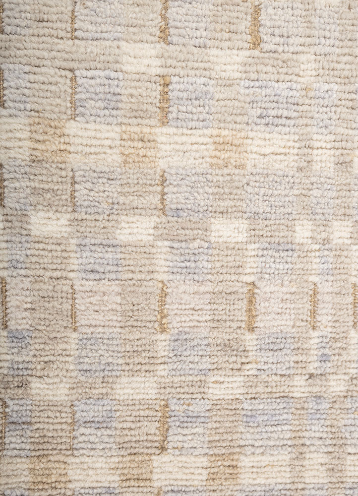 manifest ivory wool hand knotted Rug - CloseUp