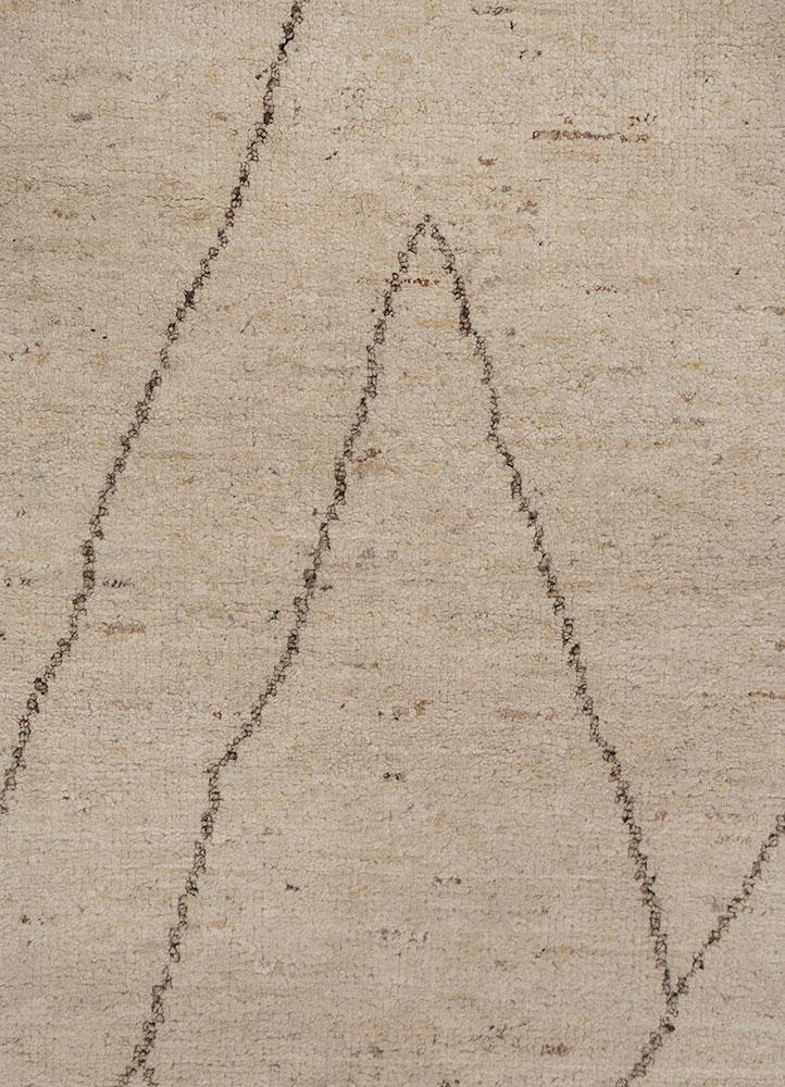 manifest ivory wool hand knotted Rug - CloseUp