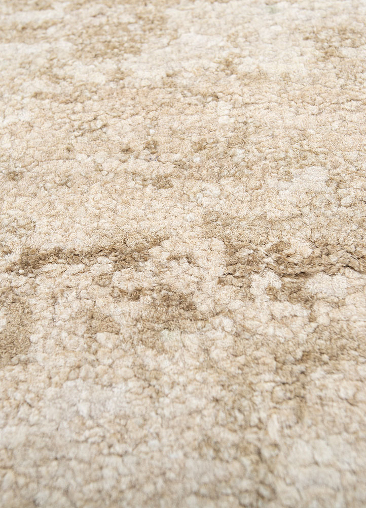 gulmarg beige and brown silk hand knotted Rug - CloseUp