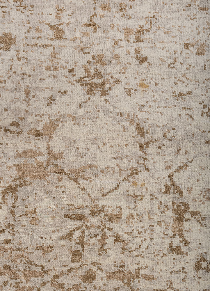 gulmarg beige and brown silk hand knotted Rug - CloseUp