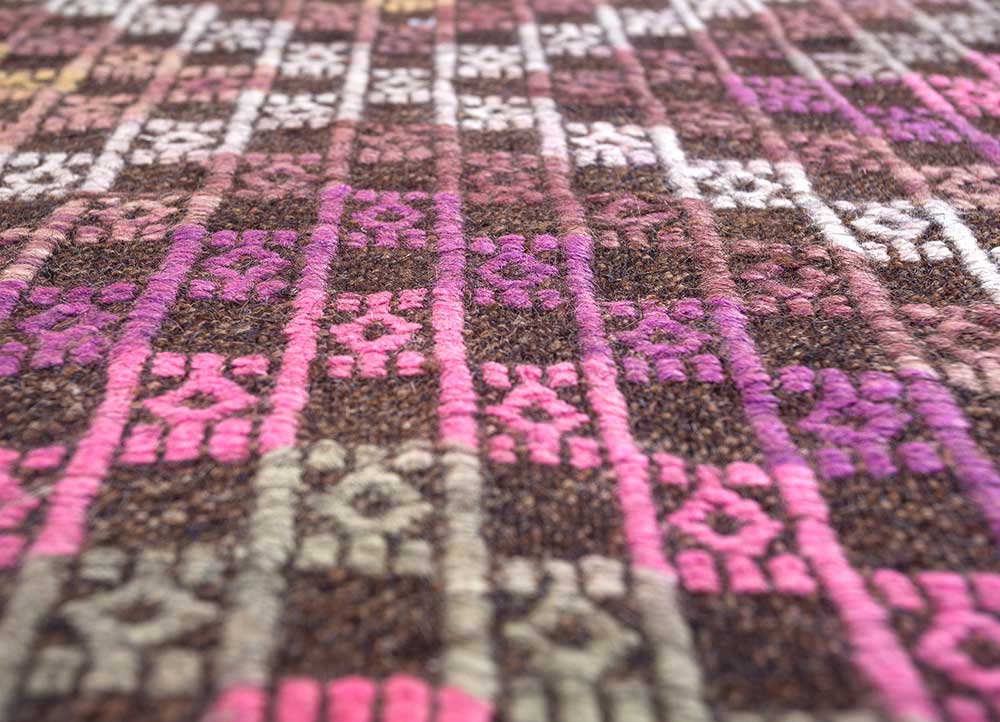 nuray pink and purple wool hand knotted Rug - CloseUp