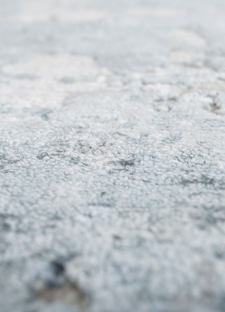 entropy blue wool and viscose hand knotted Rug - CloseUp