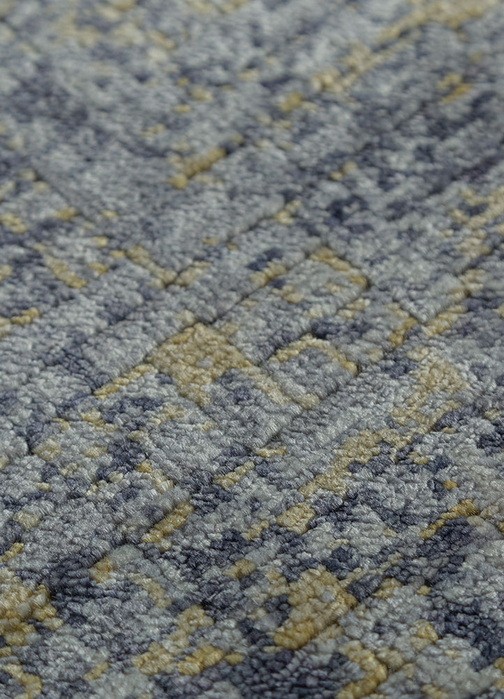 uvenuti grey and black bamboo silk hand knotted Rug - CloseUp