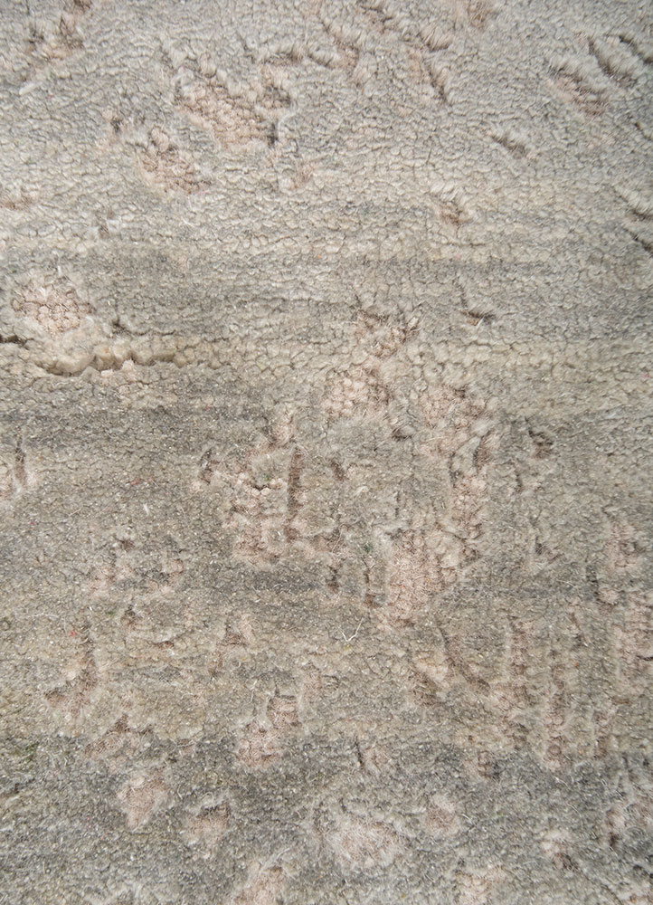 free verse by kavi ivory wool and silk hand knotted Rug - CloseUp