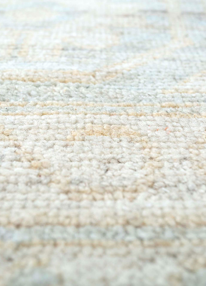cyanna grey and black wool hand knotted Rug - CloseUp