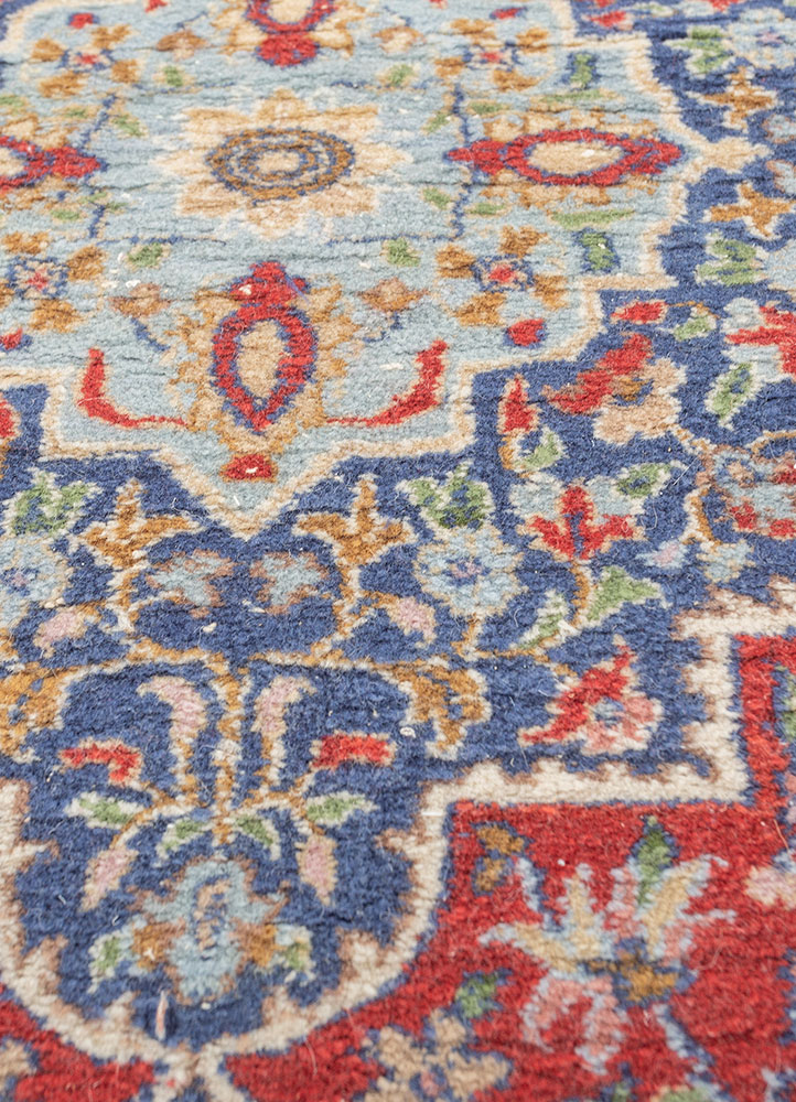 gulnar red and orange wool hand knotted Rug - CloseUp