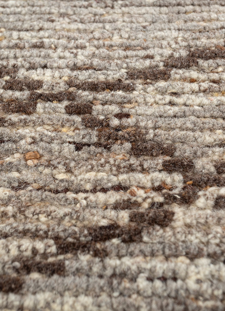 zuri beige and brown wool hand knotted Rug - CloseUp