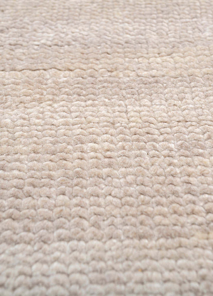 manifest blue wool hand knotted Rug - CloseUp